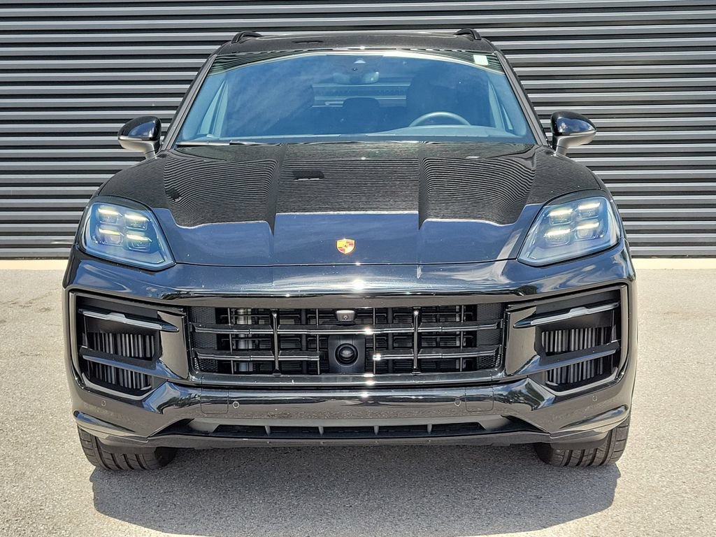Certified 2025 Porsche Cayenne AWD/4WD image 10