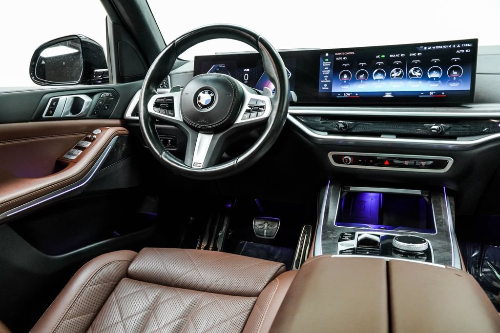 Used 2023 BMW X7 xDrive40i w/ M Sport Package AWD/4WD image 26