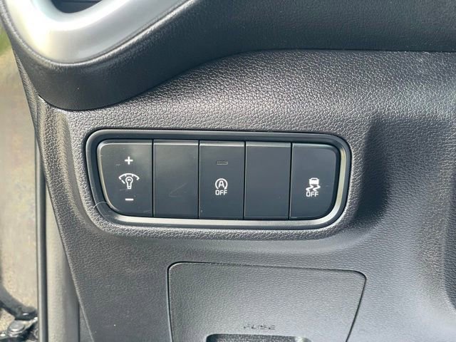 Used 2022 Kia Soul LX FWD image 14