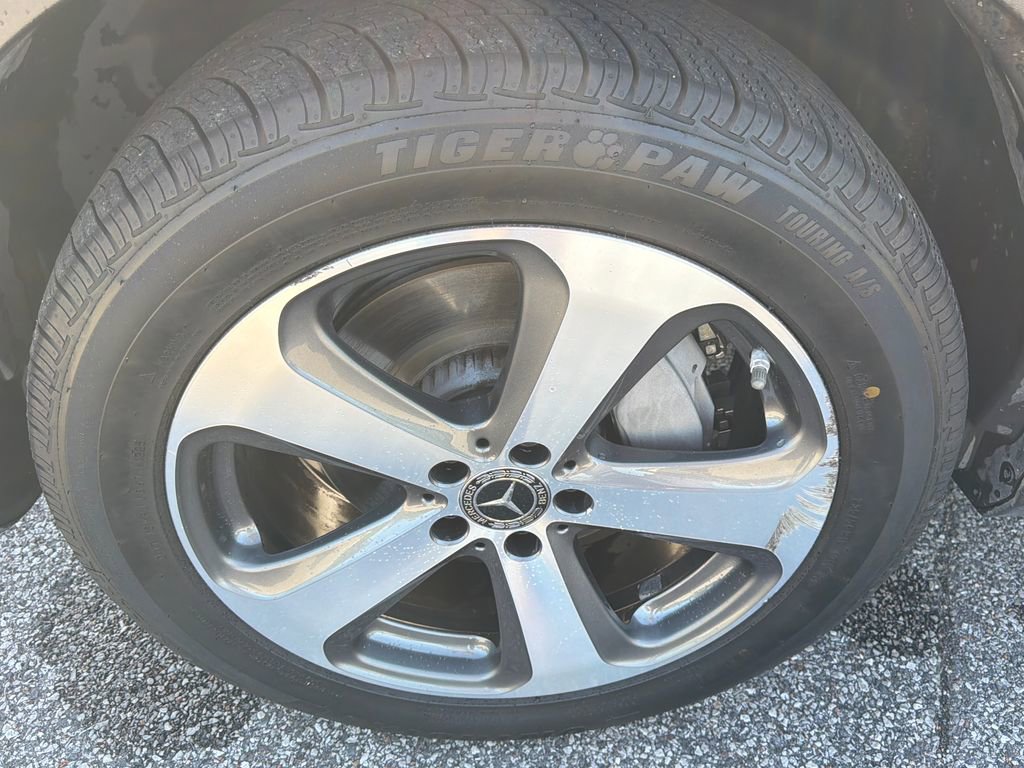 Used 2019 Mercedes-Benz GLC 300 4MATIC image 14