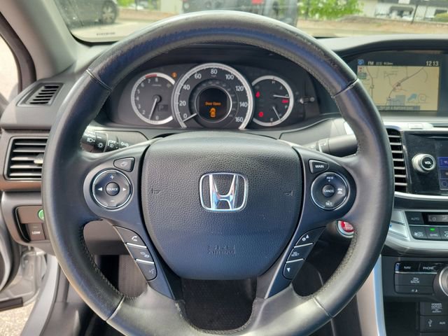 Used 2013 Honda Accord Touring image 14