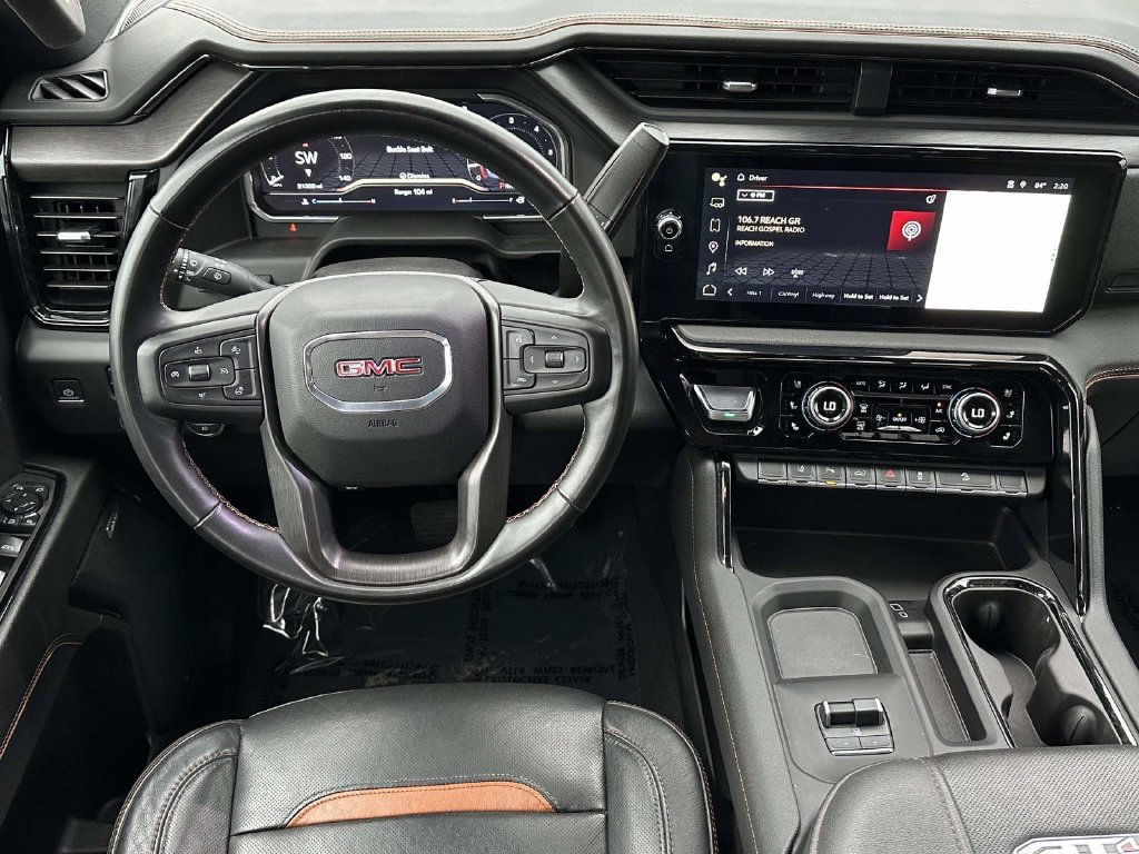 Used 2024 GMC Sierra 2500 AT4 w/ AT4 Premium Plus Package AWD/4WD image 14