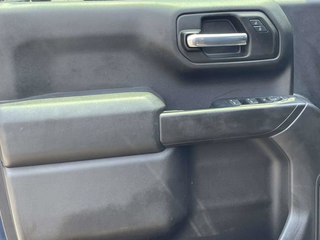 Used 2022 Chevrolet Silverado 1500 Custom AWD/4WD image 24