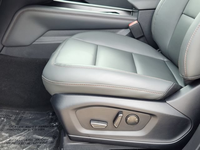 New 2026 Ford Explorer Active w/ Active Comfort Package RWD image 24