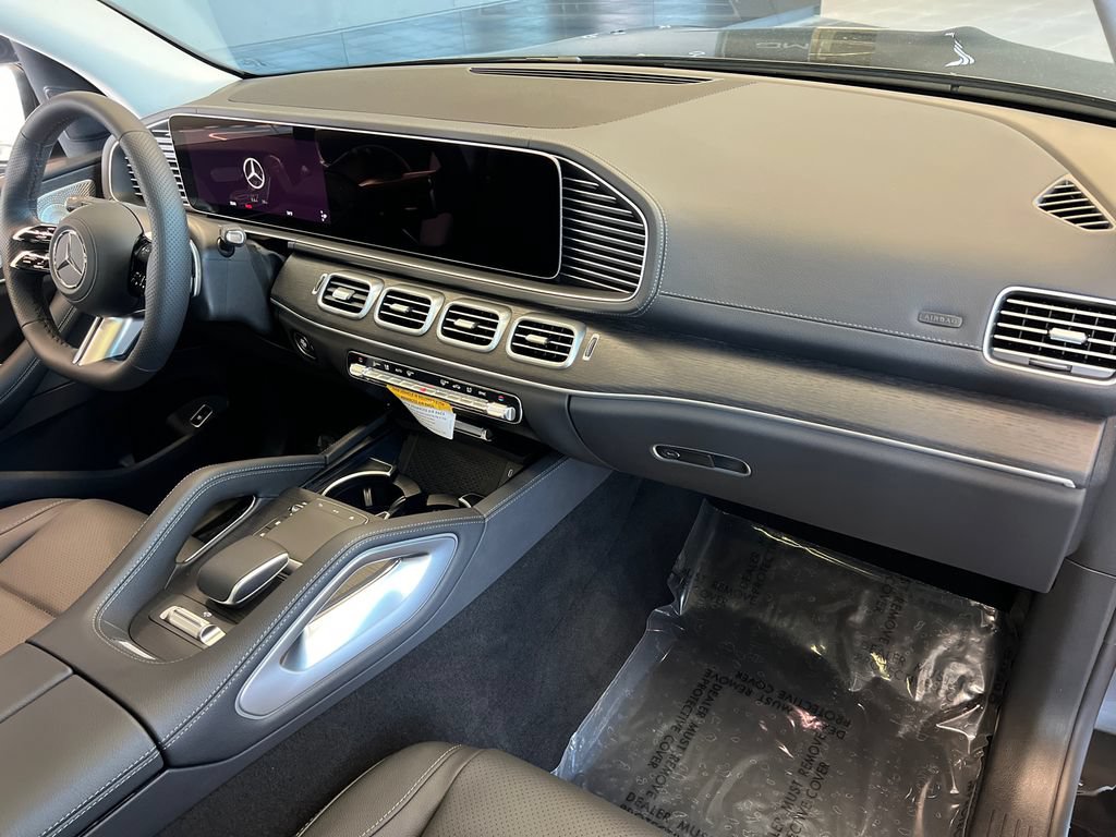 New 2026 Mercedes-Benz GLS 450 4MATIC image 27