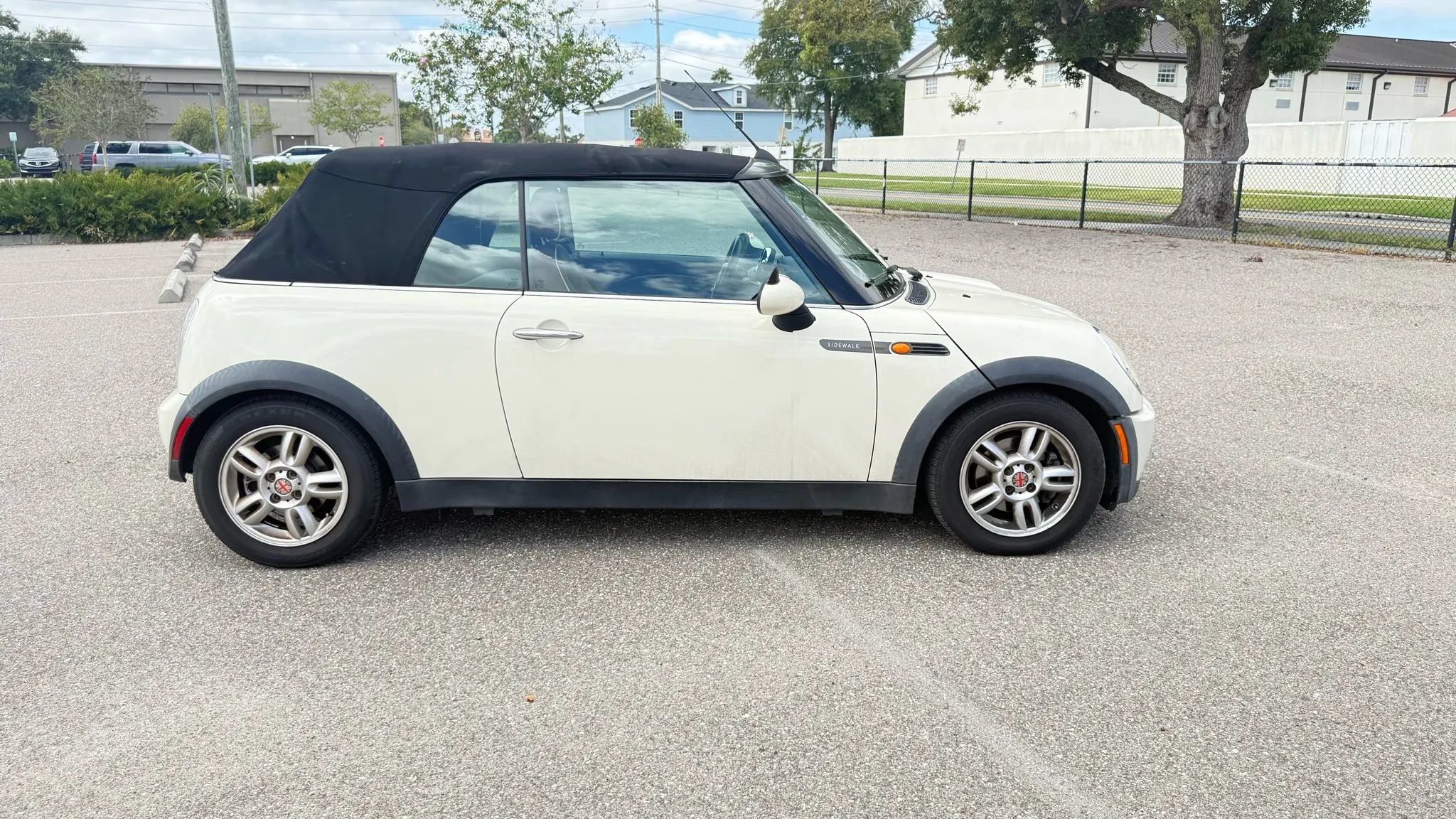 Used 2007 MINI Cooper Convertible FWD image 7