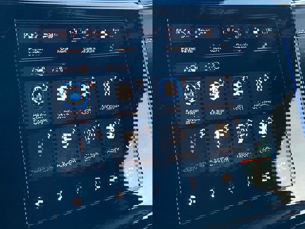 Used 2022 Jeep Grand Cherokee L Laredo w/ Luxury Tech Group I image 25