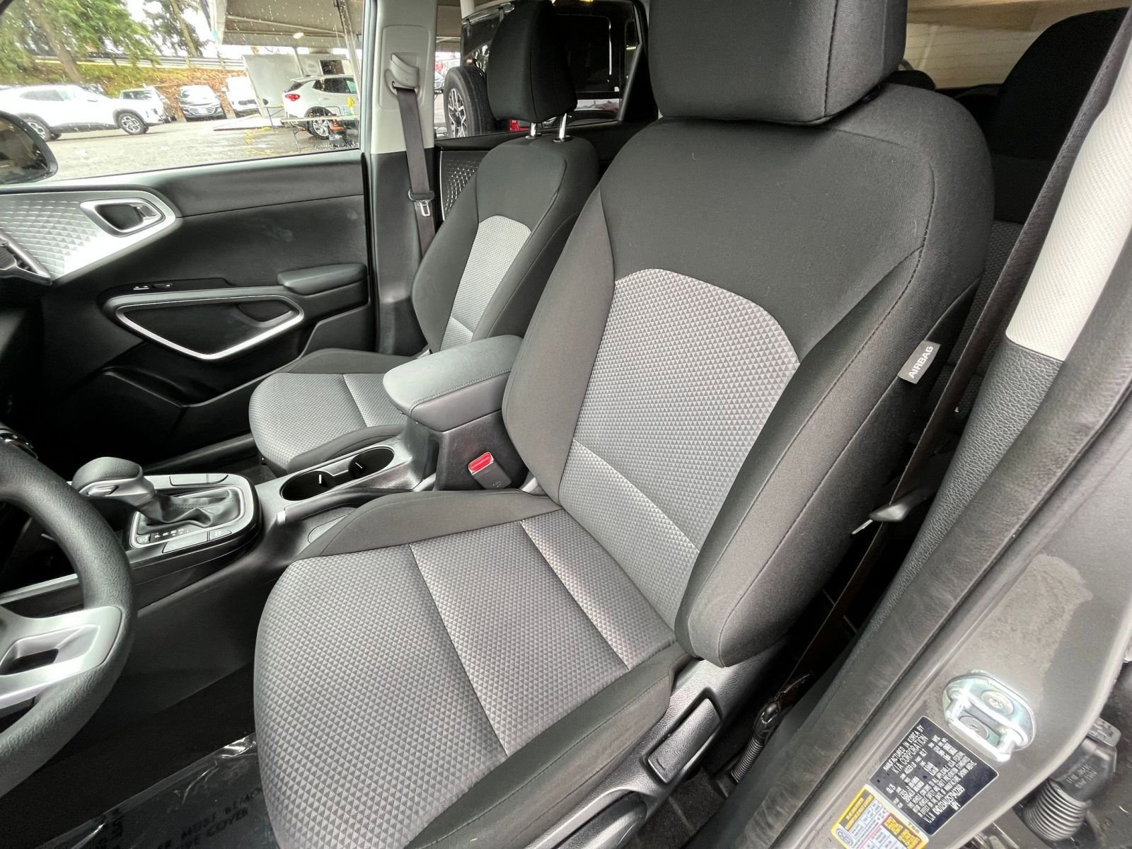 Used 2025 Kia Soul LX w/ LX Technology Package image 36