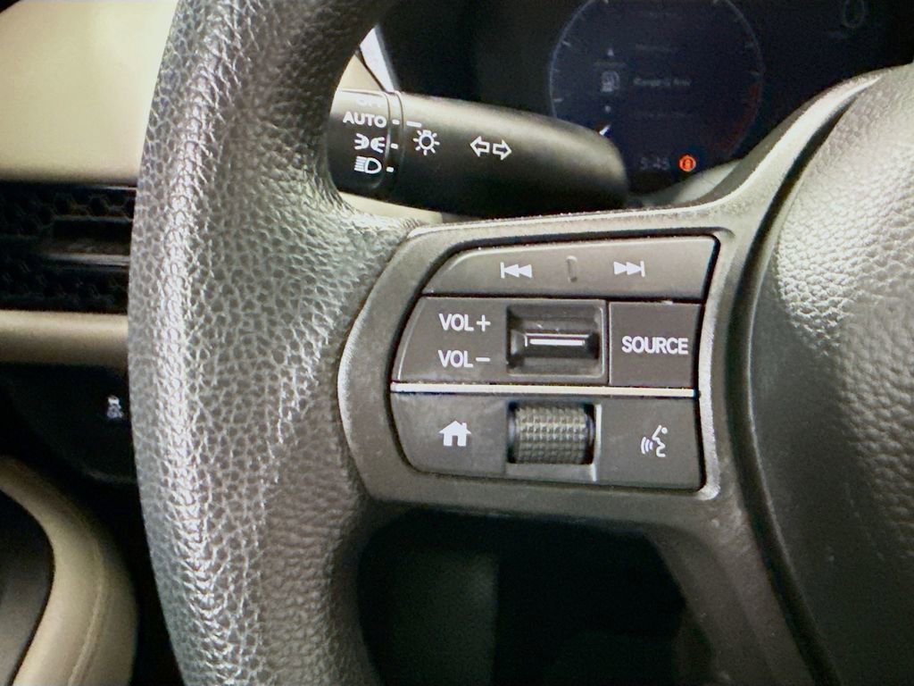 Certified 2025 Honda HR-V LX image 11