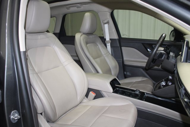 Used 2021 Lincoln Corsair FWD w/ Premium Package image 23