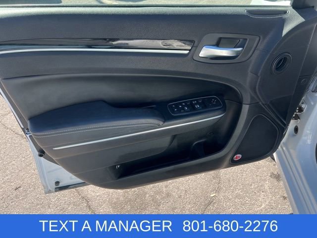 Used 2018 Chrysler 300 S w/ 300S Premium Group image 14