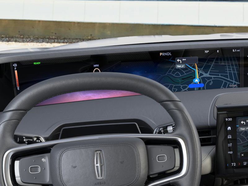 New 2025 Lincoln Nautilus Reserve image 13