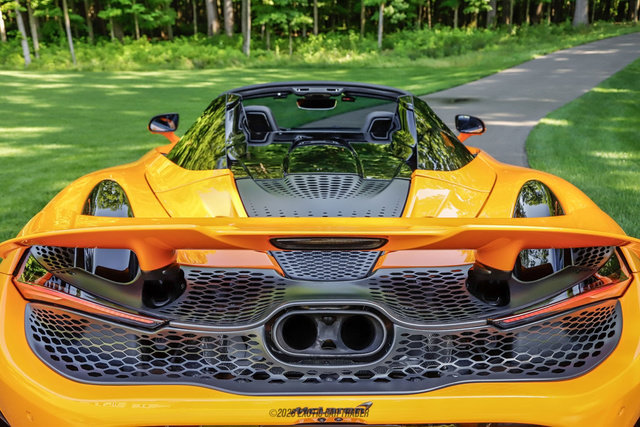 Used 2026 McLaren 750S Spider RWD image 39