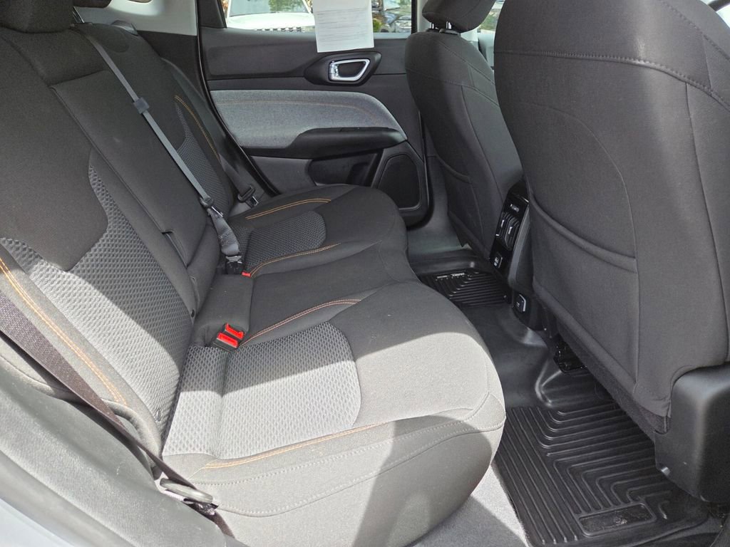 Certified 2022 Jeep Compass Sport image 13