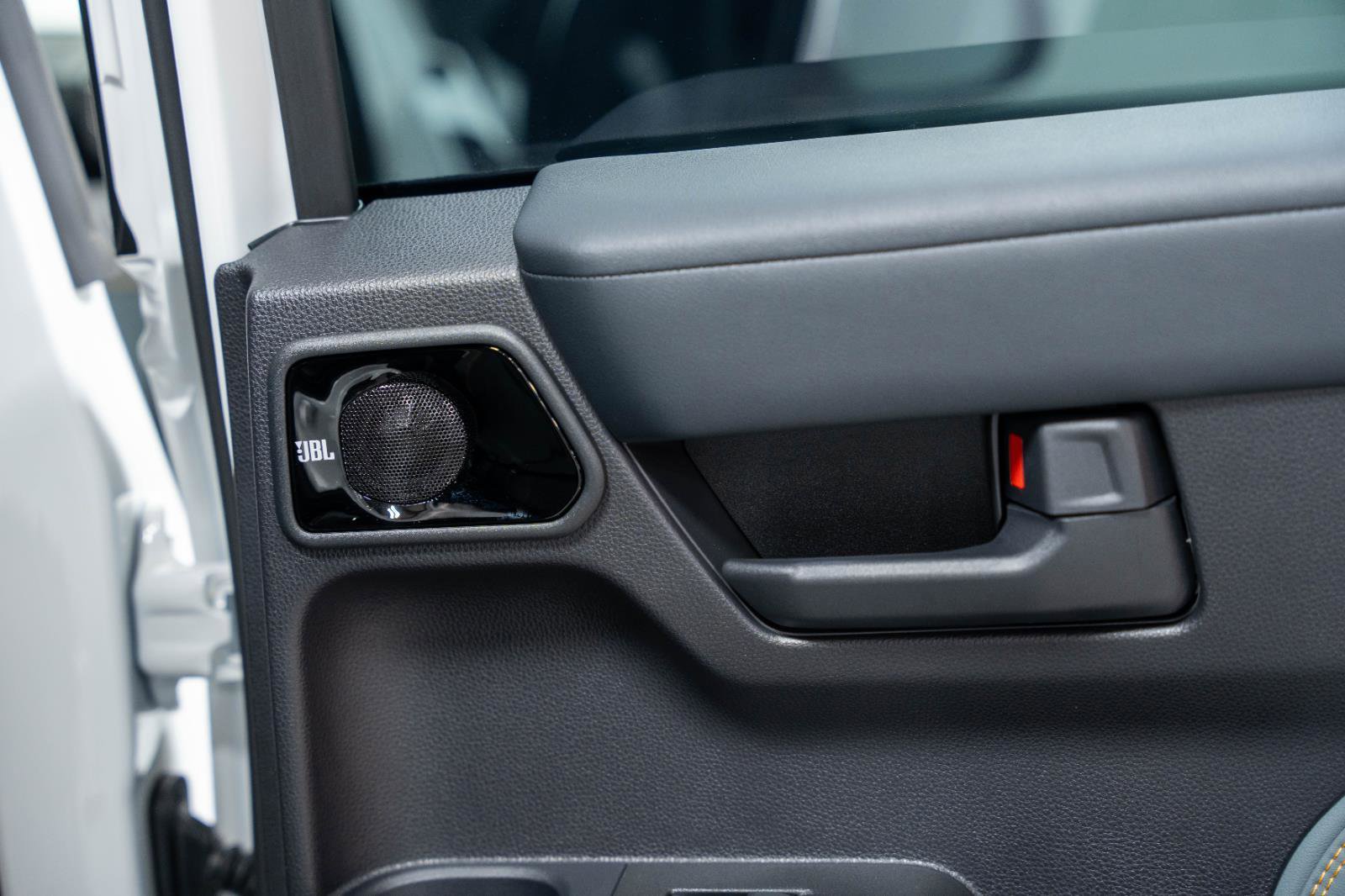 Used 2025 Toyota 4Runner Trailhunter image 65