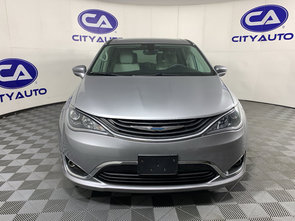 Used 2018 Chrysler Pacifica Touring Plus FWD image 9