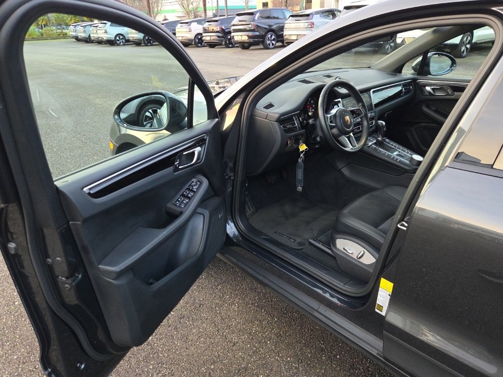 Used 2020 Porsche Macan image 10