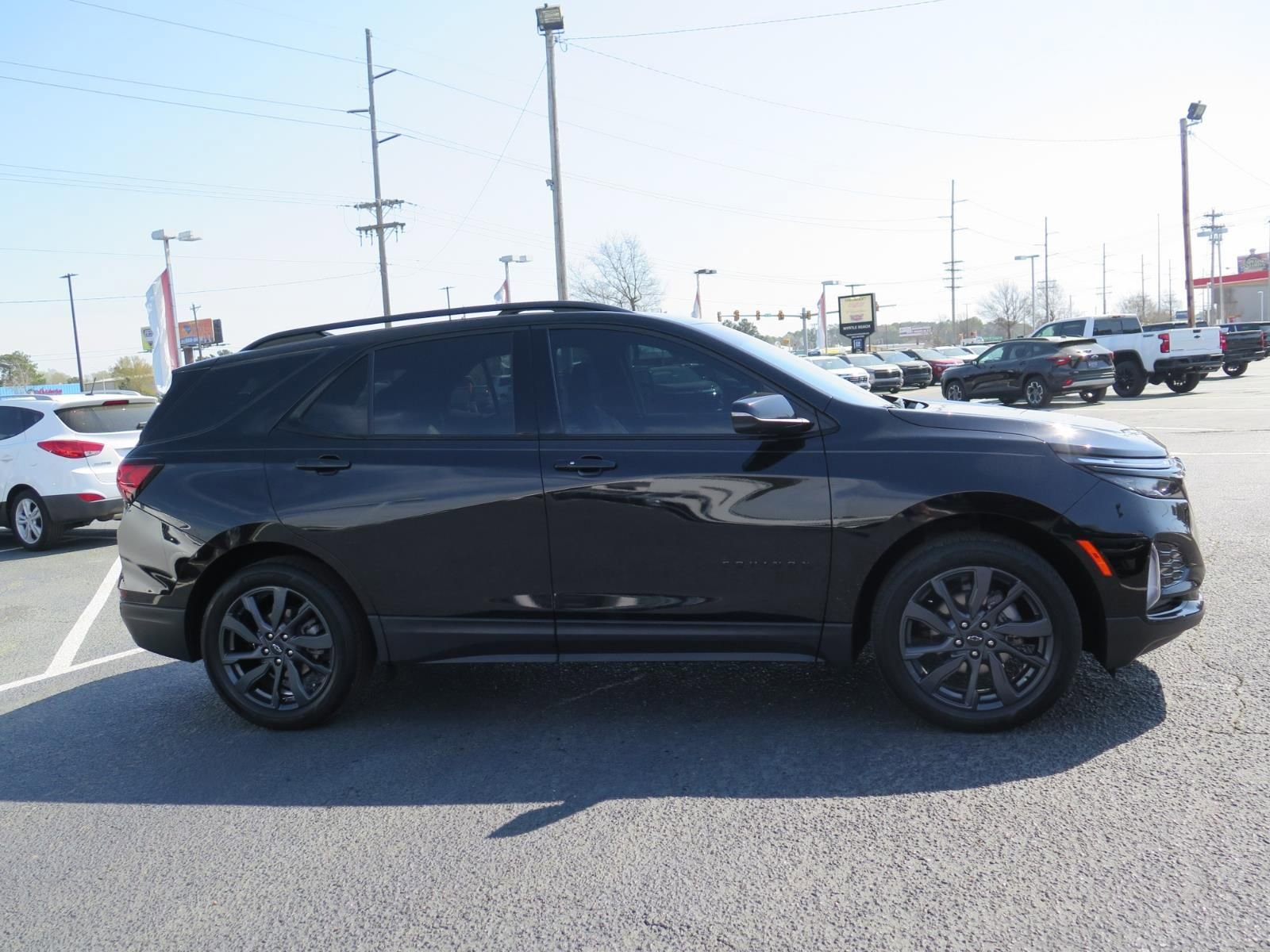 Used 2024 Chevrolet Equinox RS w/ RS Leather Package image 2