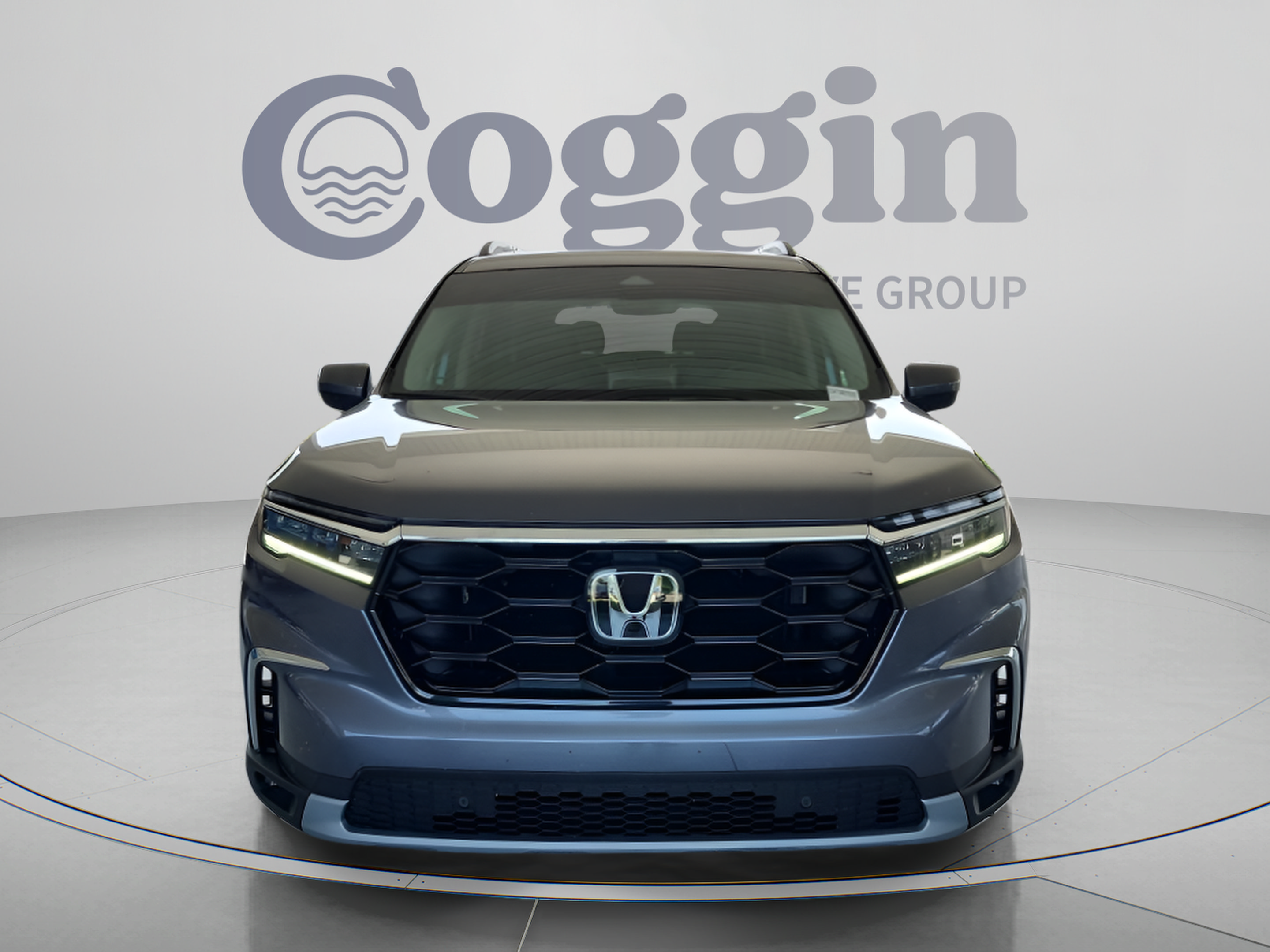 Used 2025 Honda Pilot Touring image 9