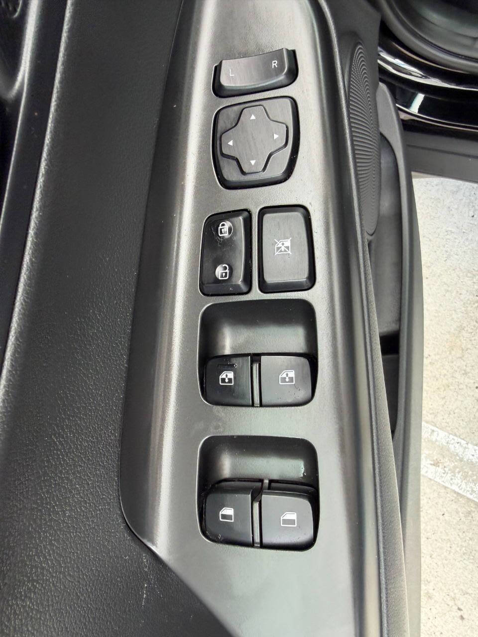 Used 2023 Hyundai Kona SEL w/ Cargo Package image 25