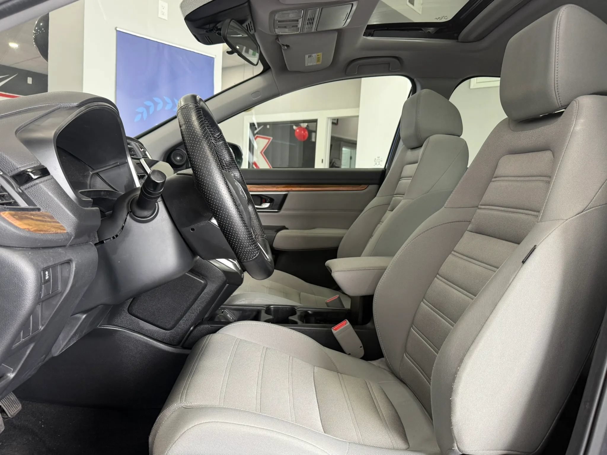 Used 2019 Honda CR-V EX image 8