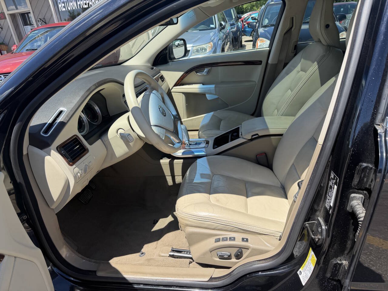 Used 2011 Volvo XC70 T6 AWD/4WD image 22