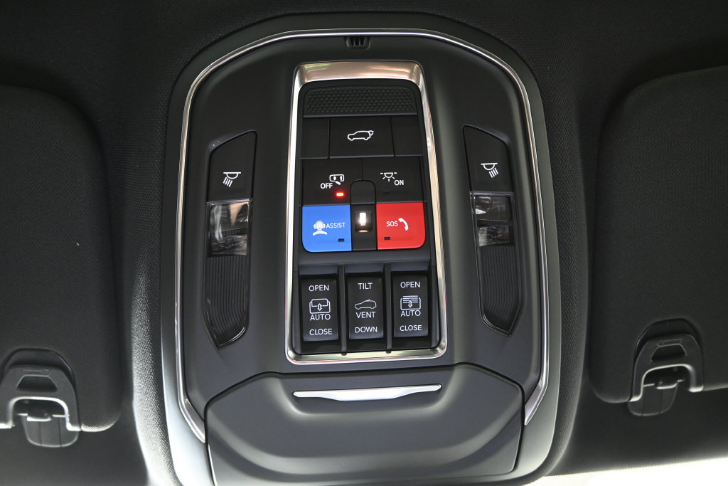 New 2026 Jeep Grand Wagoneer L Limited AWD/4WD image 33