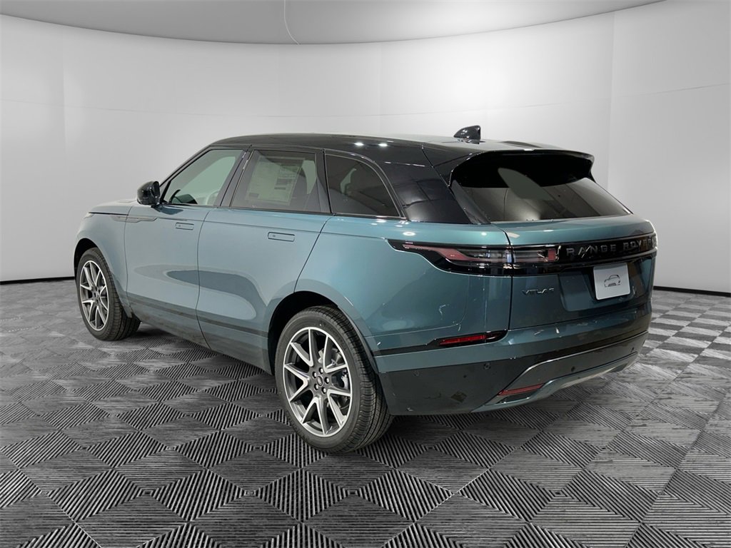 New 2026 Land Rover Range Rover Velar Dynamic SE image 3