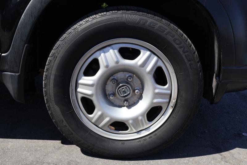 Used 2005 Honda CR-V LX image 12