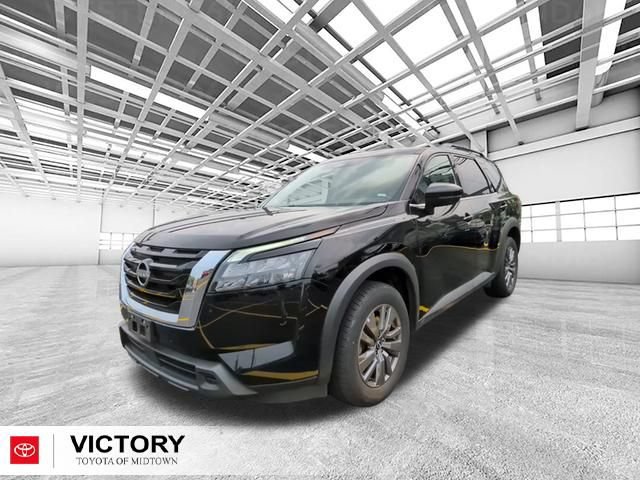Used 2025 Nissan Pathfinder SV AWD/4WD image 7