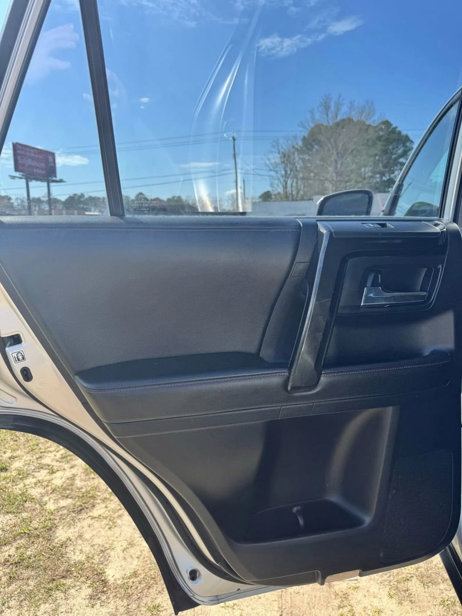 Used 2015 Toyota 4Runner Trail image 13