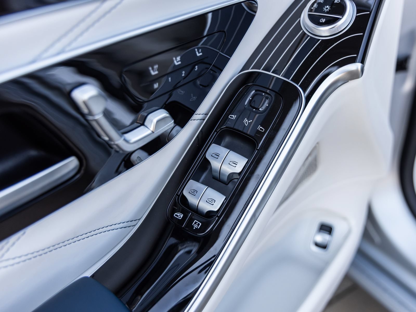 Used 2024 Mercedes-Benz Maybach S 680 4MATIC image 28