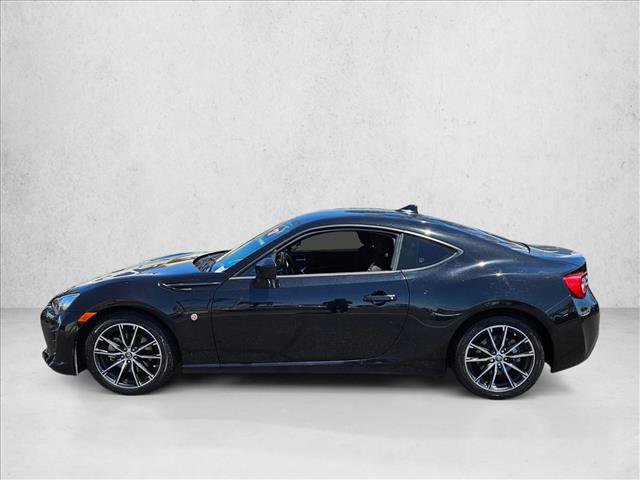 Used 2017 Toyota 86 RWD image 9