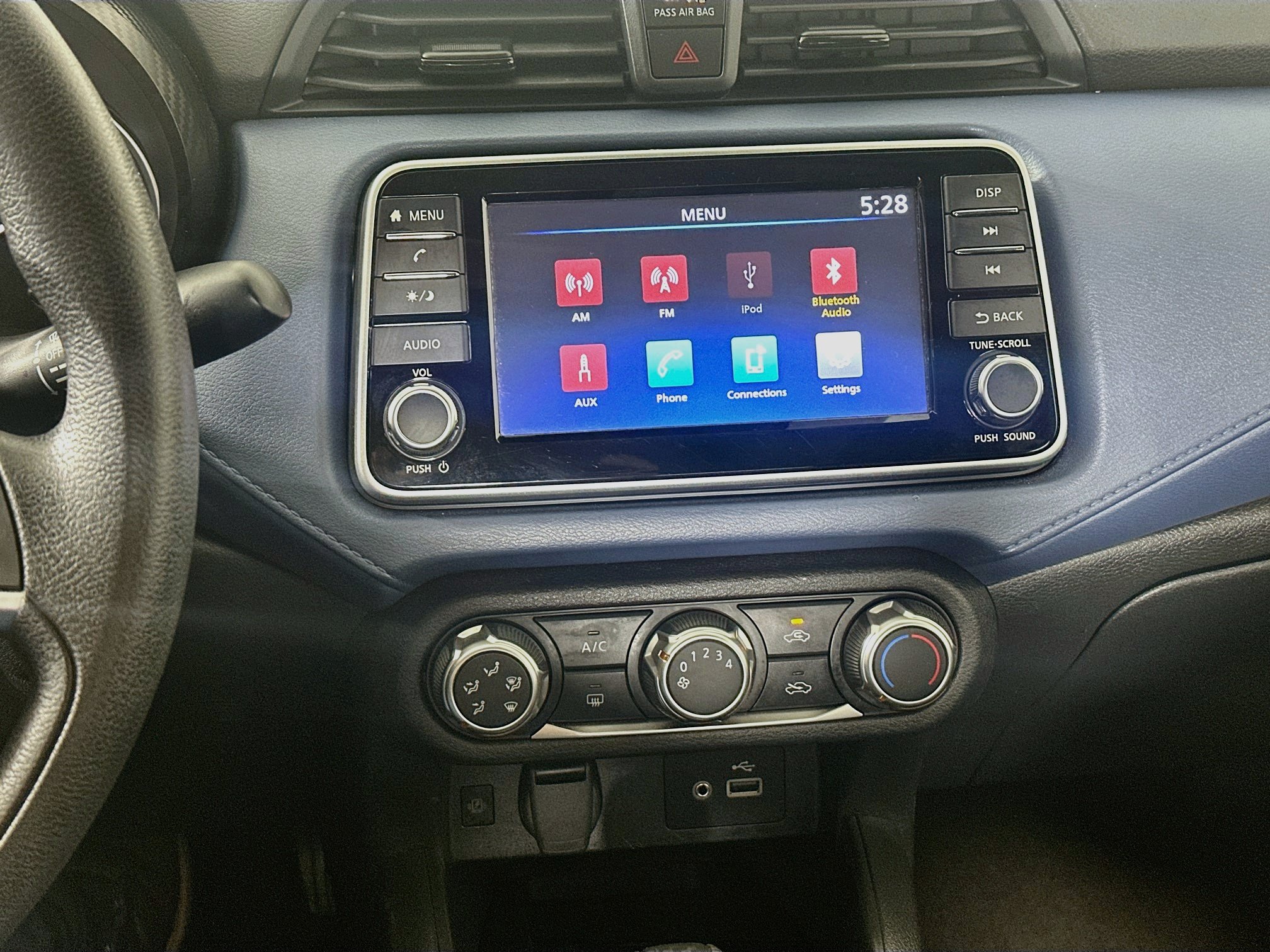 Used 2025 Nissan Versa SV FWD image 23