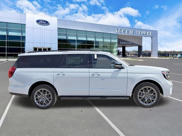 New 2026 Ford Expedition Max Platinum w/ Stealth Appearance Package AWD/4WD image 5