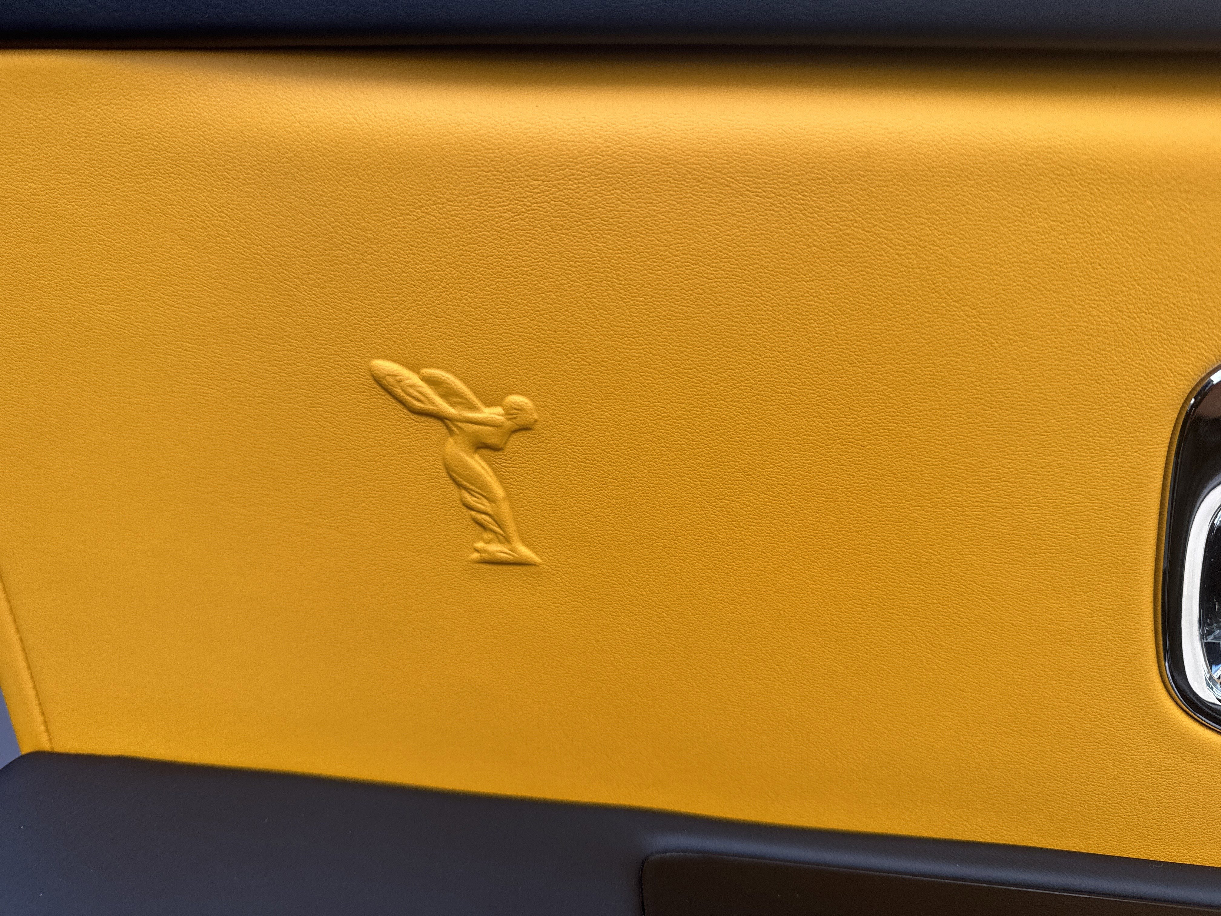 Used 2024 Rolls-Royce Cullinan w/ Interior Detailing Package image 44