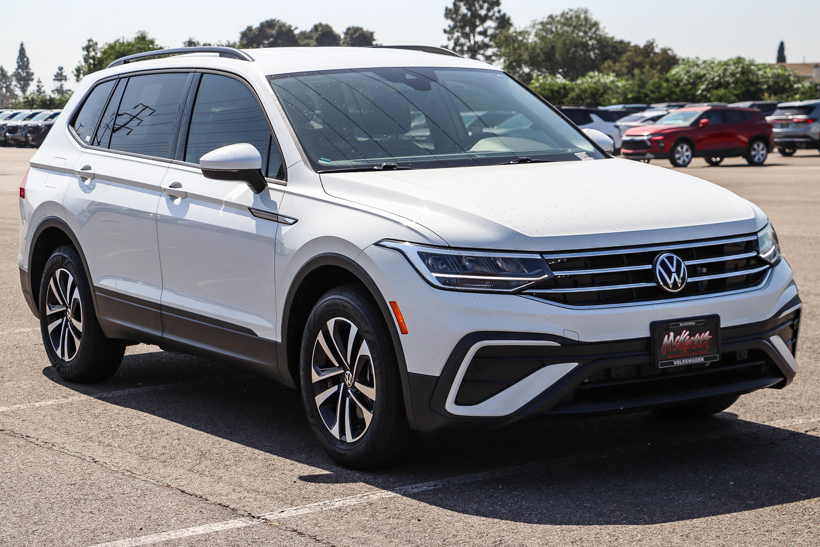 Used 2024 Volkswagen Tiguan S FWD image 3