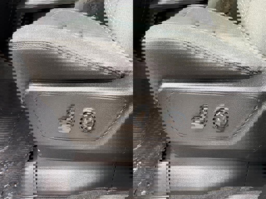 Used 2021 RAM 1500 Big Horn image 15