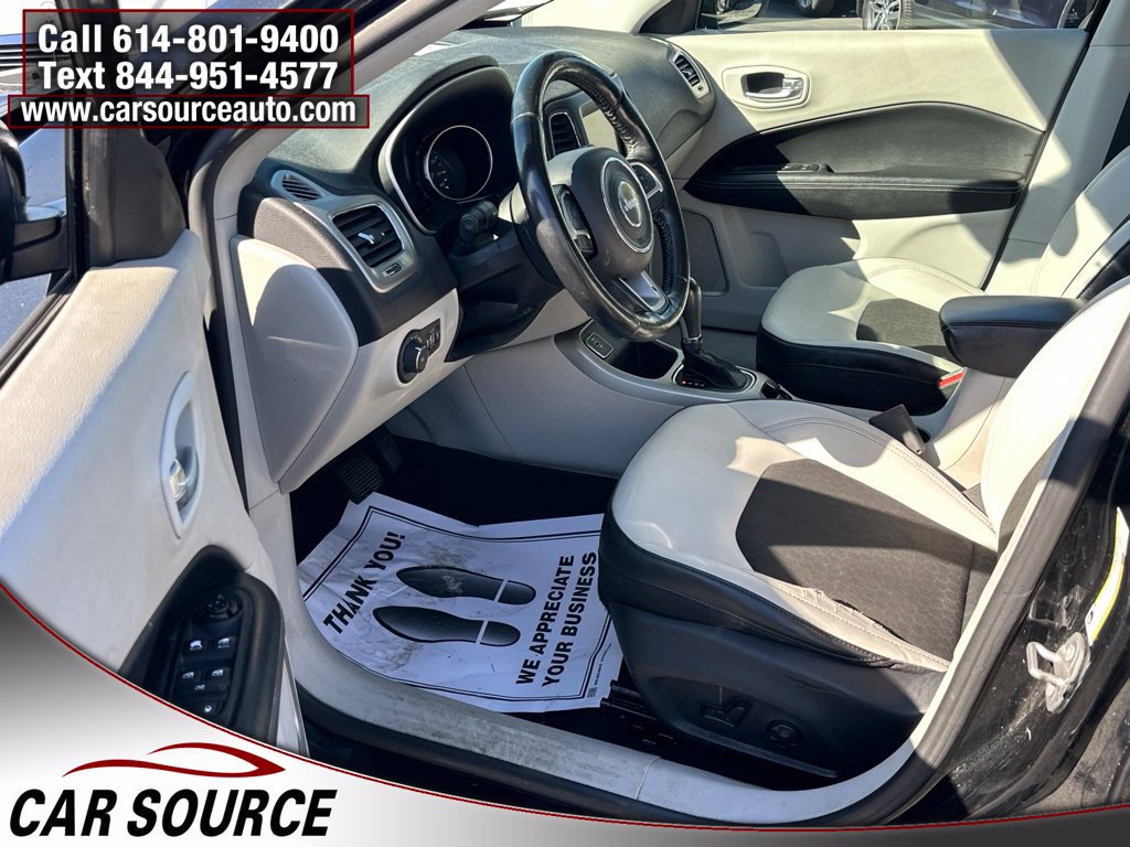 Used 2018 Jeep Compass Latitude w/ Popular Equipment Group FWD image 11