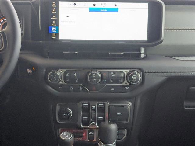 New 2026 Jeep Gladiator Mojave image 13