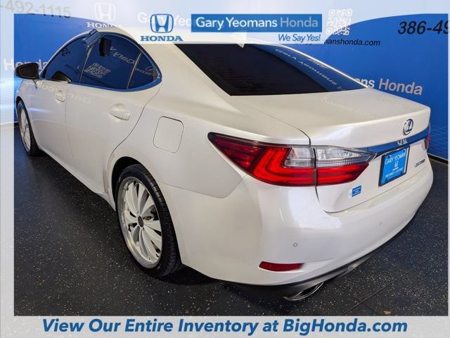 Used 2016 Lexus ES 350 w/ Premium Package w/Wood Trim FWD image 6