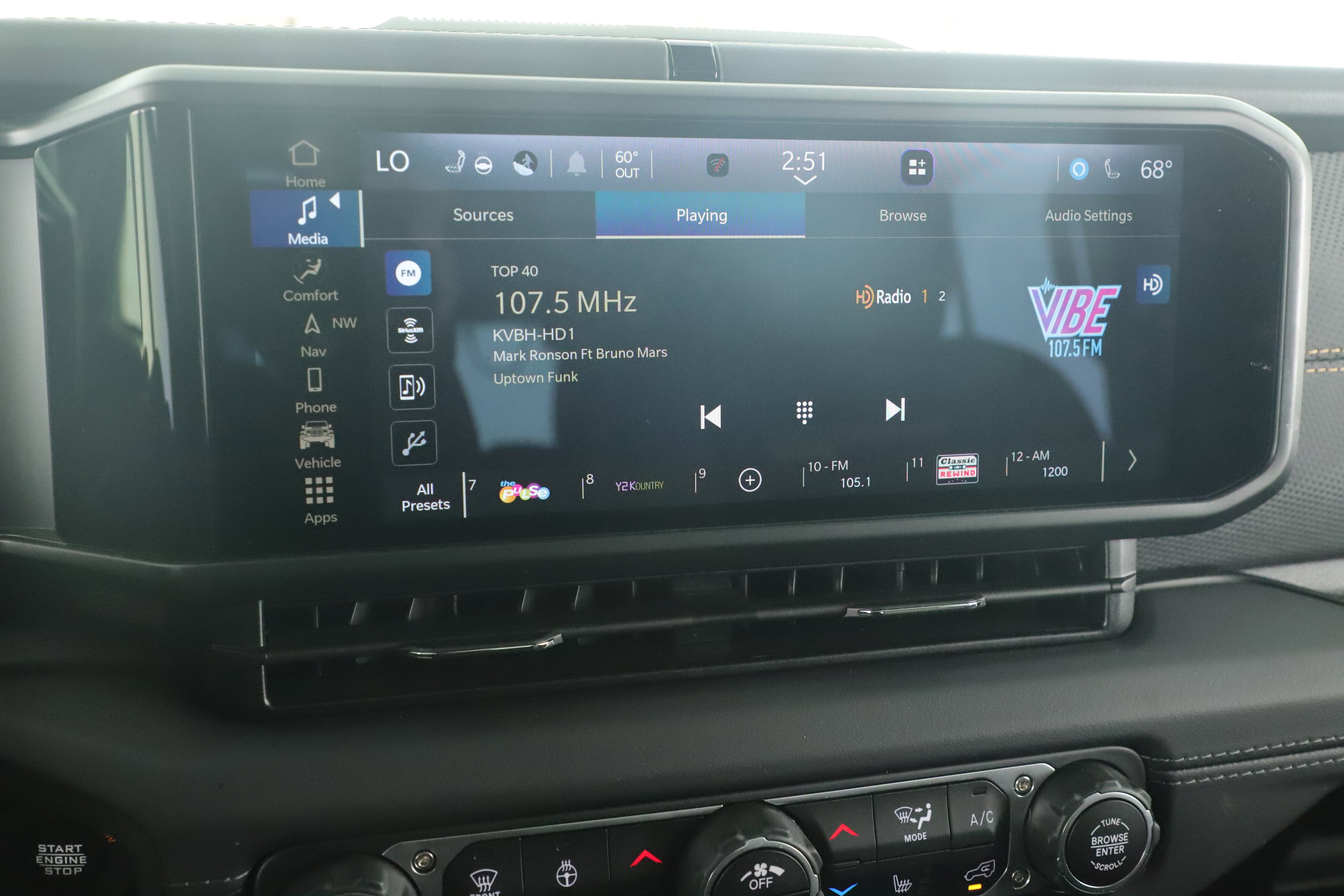 Used 2025 Jeep Wrangler Unlimited Rubicon 392 image 18