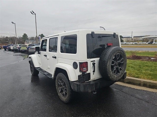 Used 2017 Jeep Wrangler Unlimited Sahara image 2