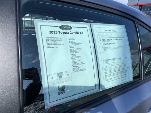 Used 2025 Toyota Corolla LE image 36