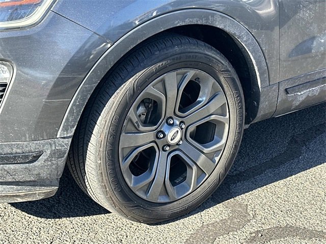 Used 2018 Ford Explorer Sport w/ Equipment Group 401A image 3