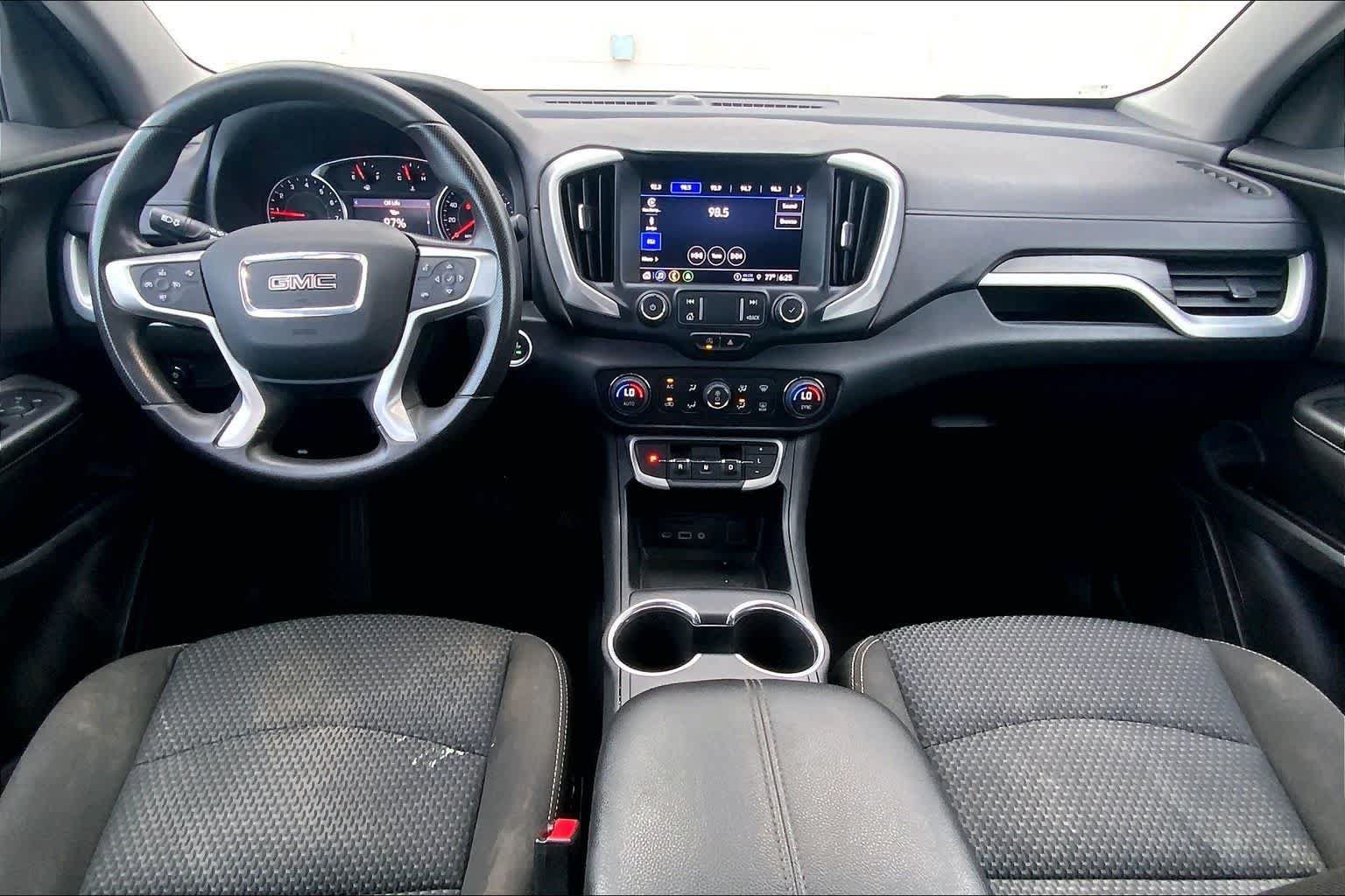 Used 2023 GMC Terrain SLE w/ Driver Convenience Package FWD image 10