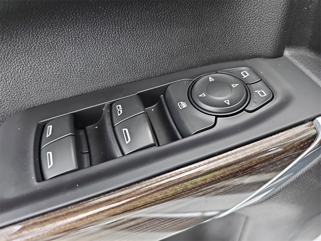 Used 2021 Chevrolet Silverado 1500 LT image 36