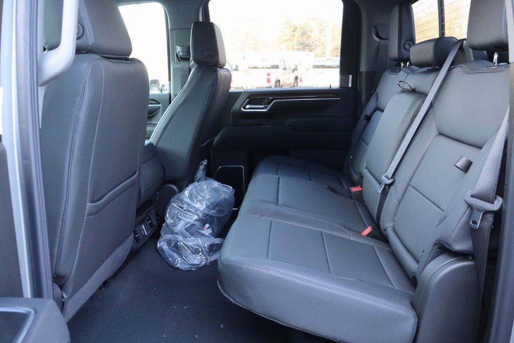 New 2026 Chevrolet Silverado 3500 LT image 17