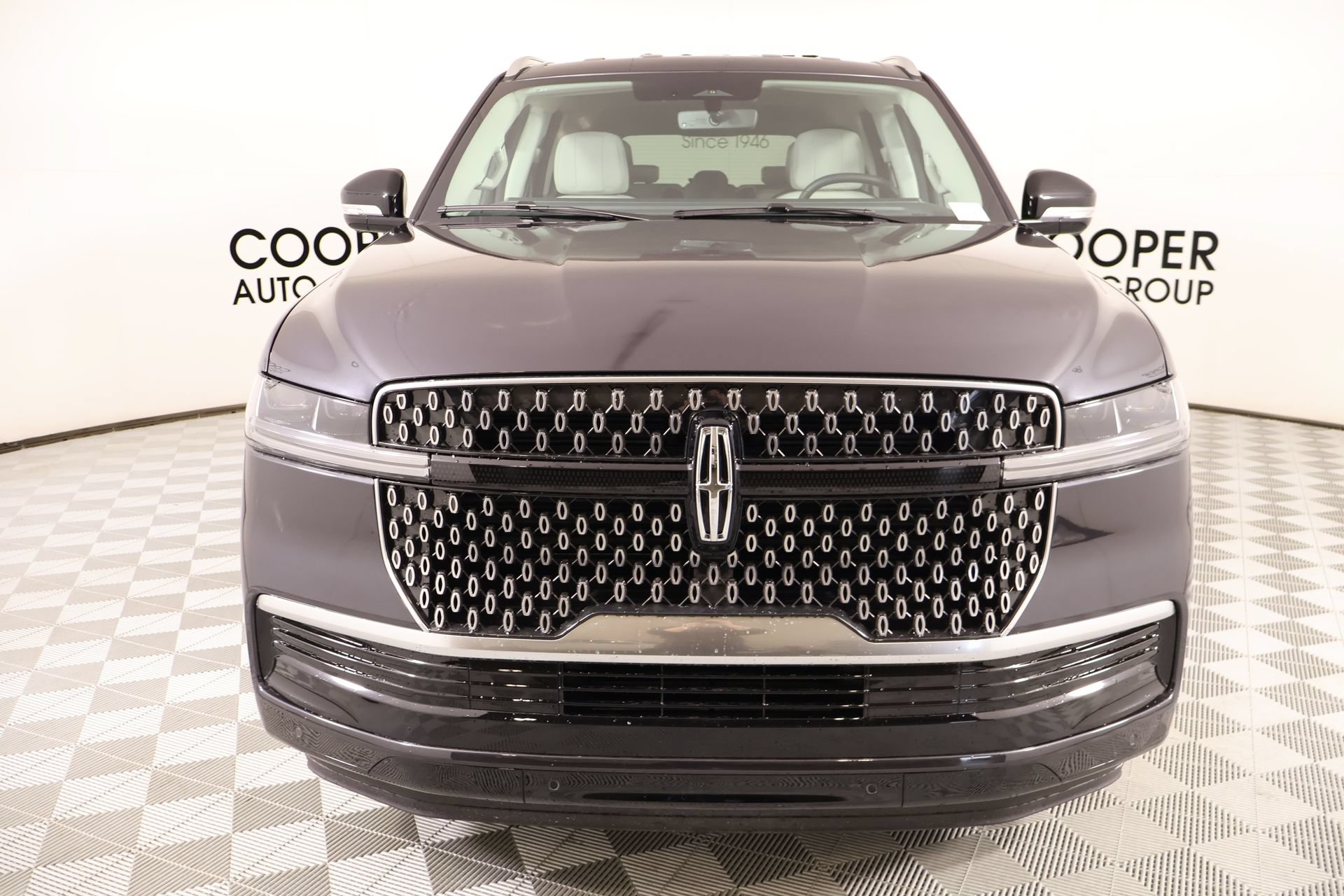 New 2026 Lincoln Navigator Premiere AWD/4WD image 10