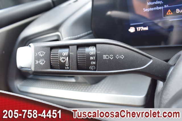 New 2027 Chevrolet Traverse LT FWD image 25